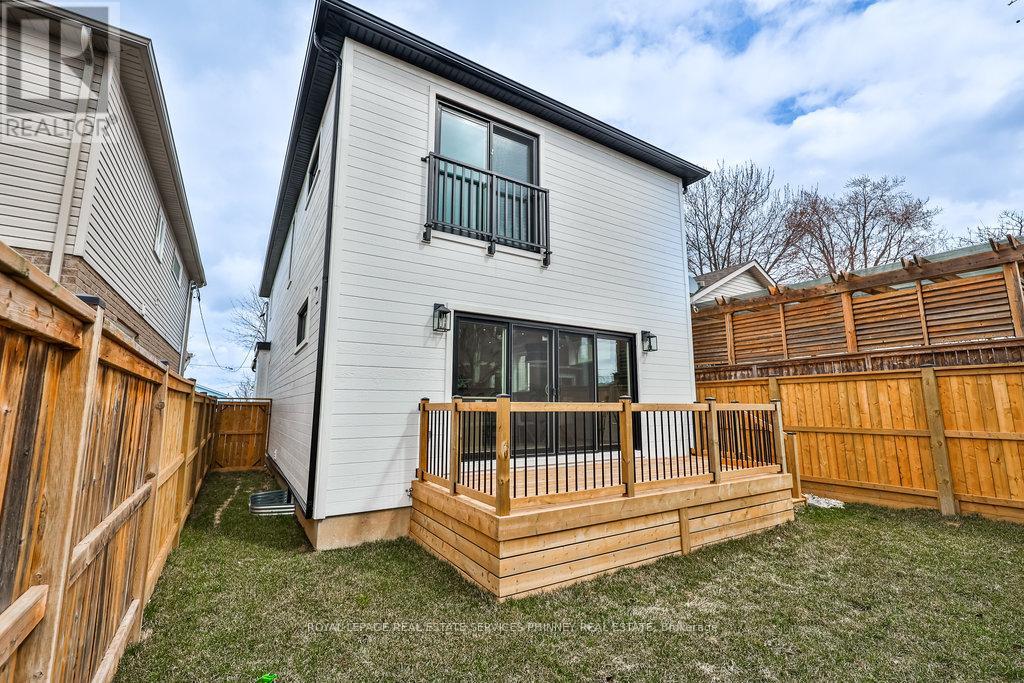 28 Lakeside Drive, St. Catharines, Ontario  L2M 1P4 - Photo 21 - X12294212