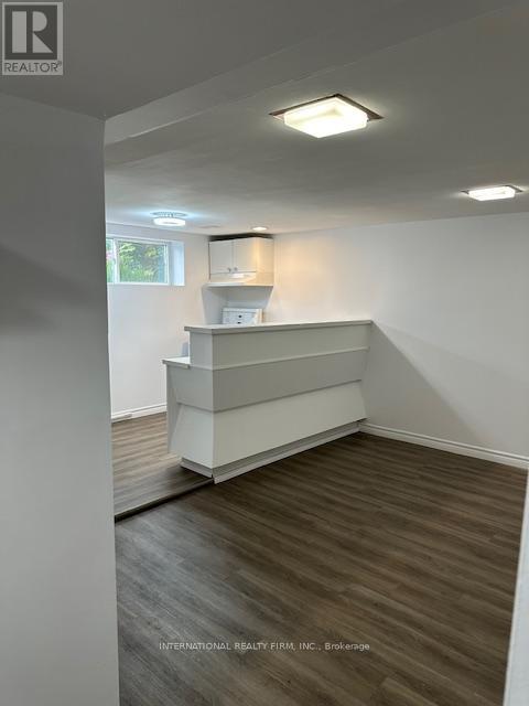 Bsmt - 92 Combe Avenue, Toronto, Ontario  M3H 4J7 - Photo 11 - C12294288