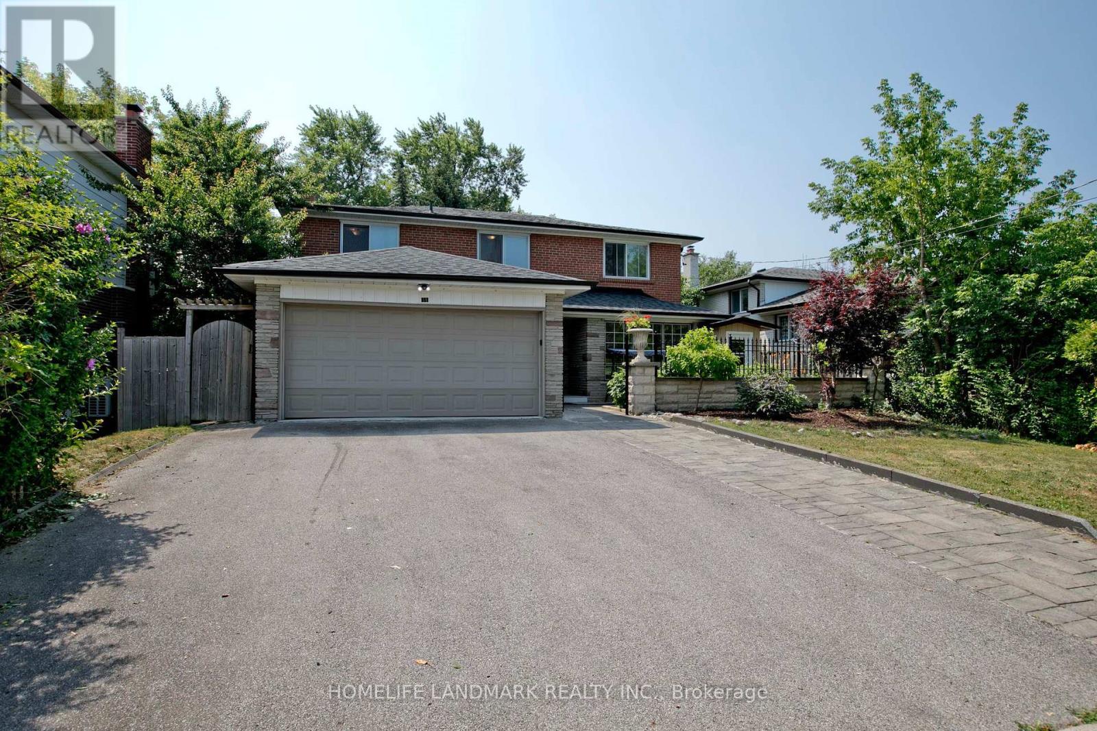 157 PLEASANT VIEW DRIVE, Toronto, Ontario