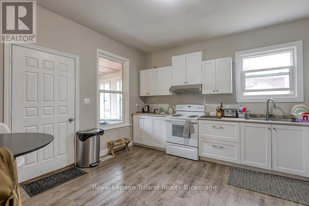 75 & 77 Reeve Street, Woodstock, Ontario  N4S 3G7 - Photo 12 - X12294467