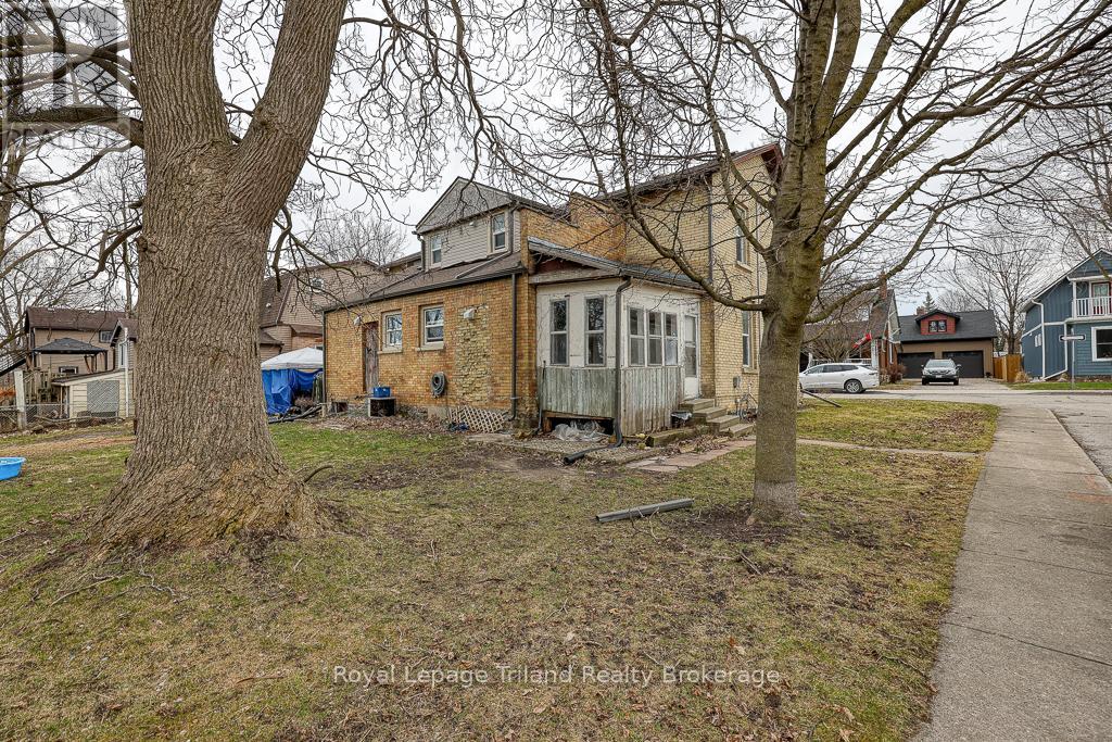 75 & 77 Reeve Street, Woodstock, Ontario  N4S 3G7 - Photo 2 - X12294467