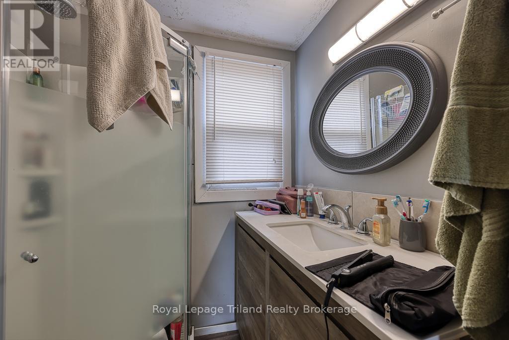 75 & 77 Reeve Street, Woodstock, Ontario  N4S 3G7 - Photo 34 - X12294467