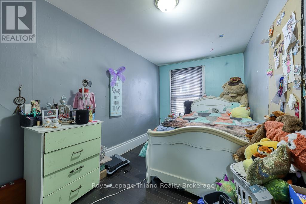 75 & 77 Reeve Street, Woodstock, Ontario  N4S 3G7 - Photo 35 - X12294467