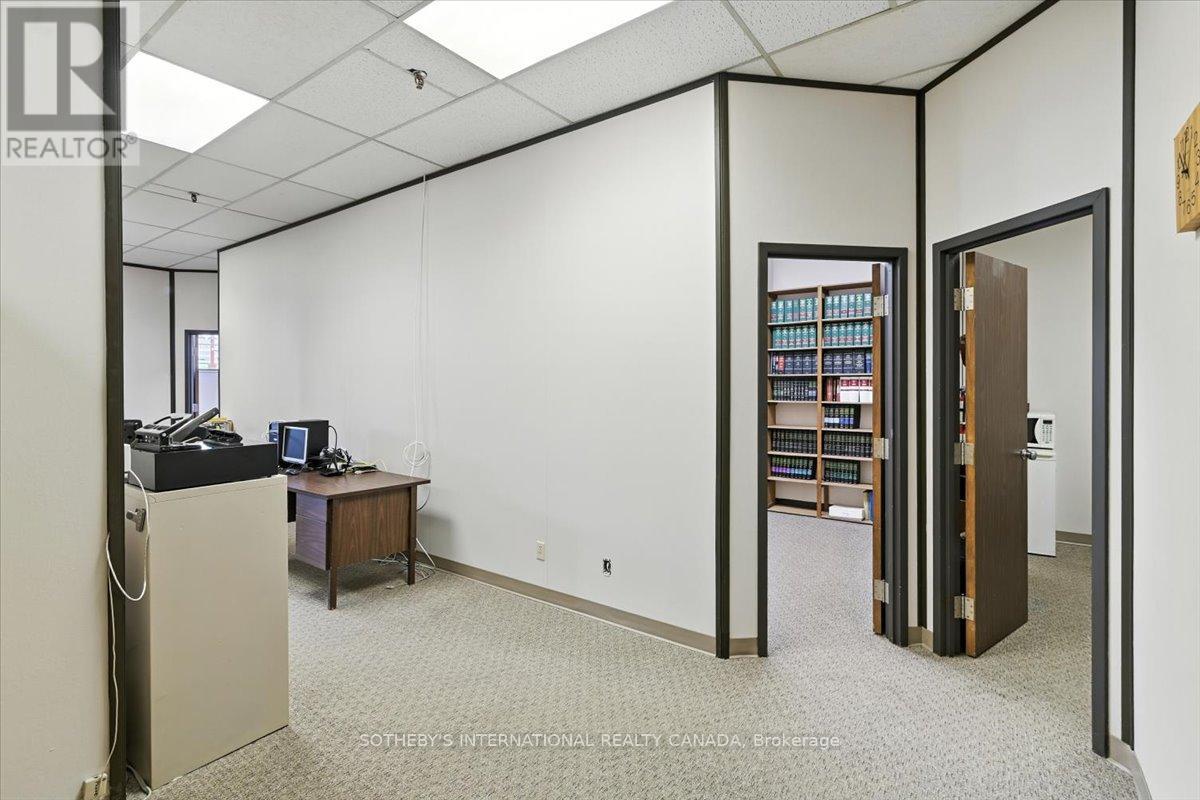 101 - 50 Richmond Street E, Oshawa, Ontario L1G 7C9 - Photo 9 - E12294419