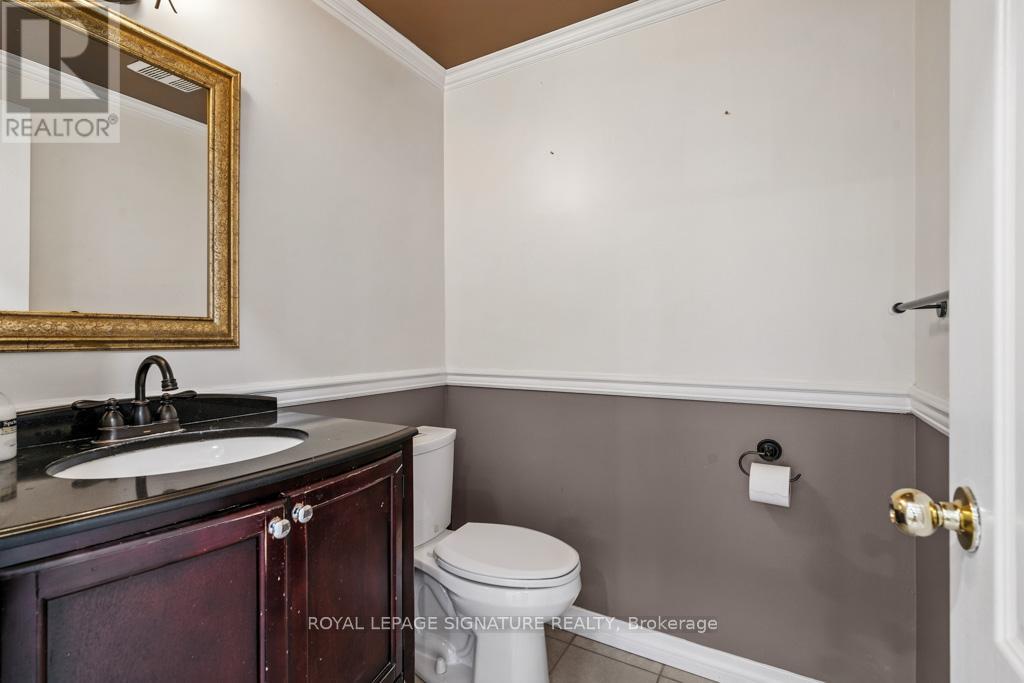 584 Doubletree Lane, Newmarket, Ontario  L3X 2K6 - Photo 9 - N12294328