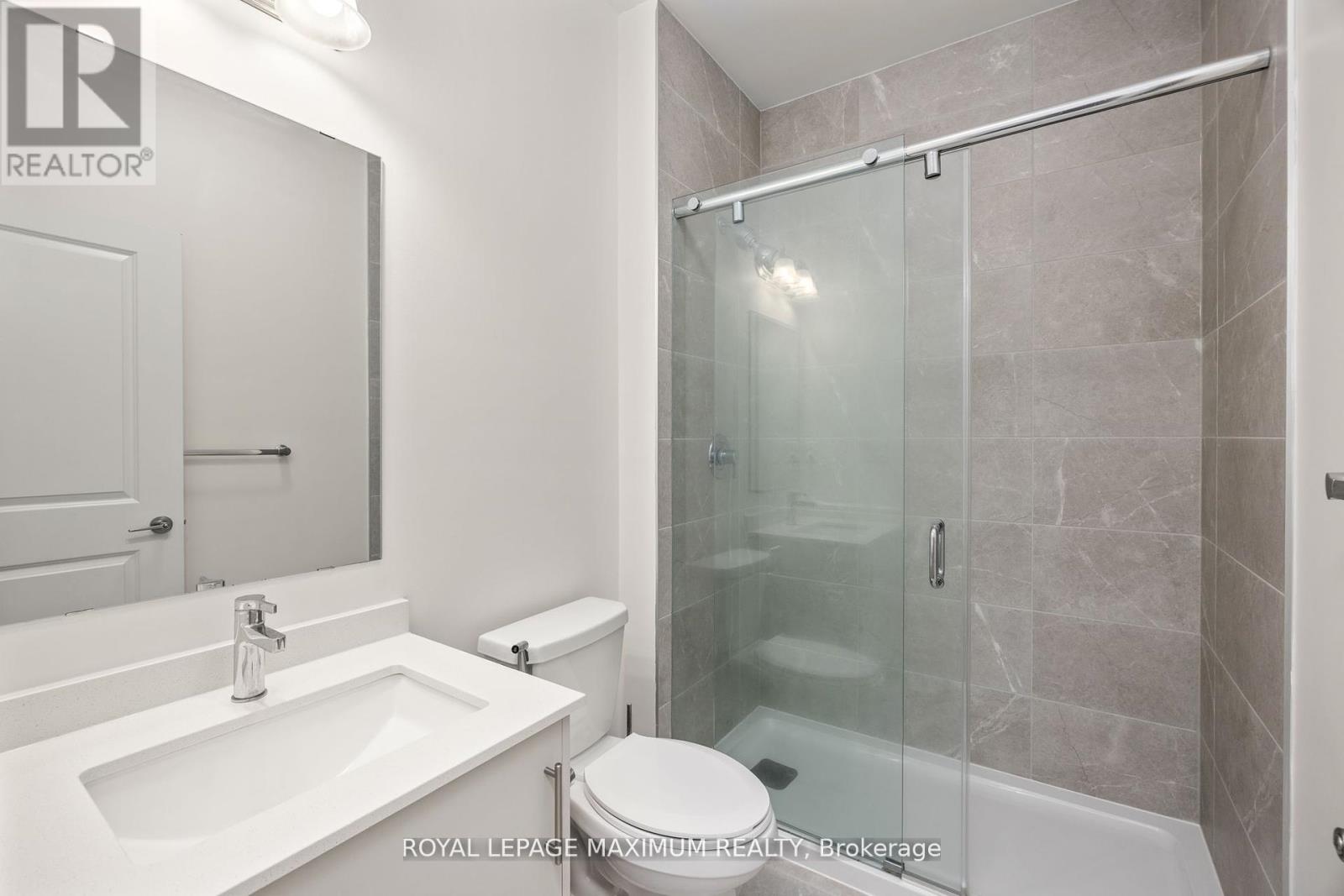 40 Rotary Way, Bradford West Gwillimbury, Ontario  L3Z 4P3 - Photo 25 - N12294353