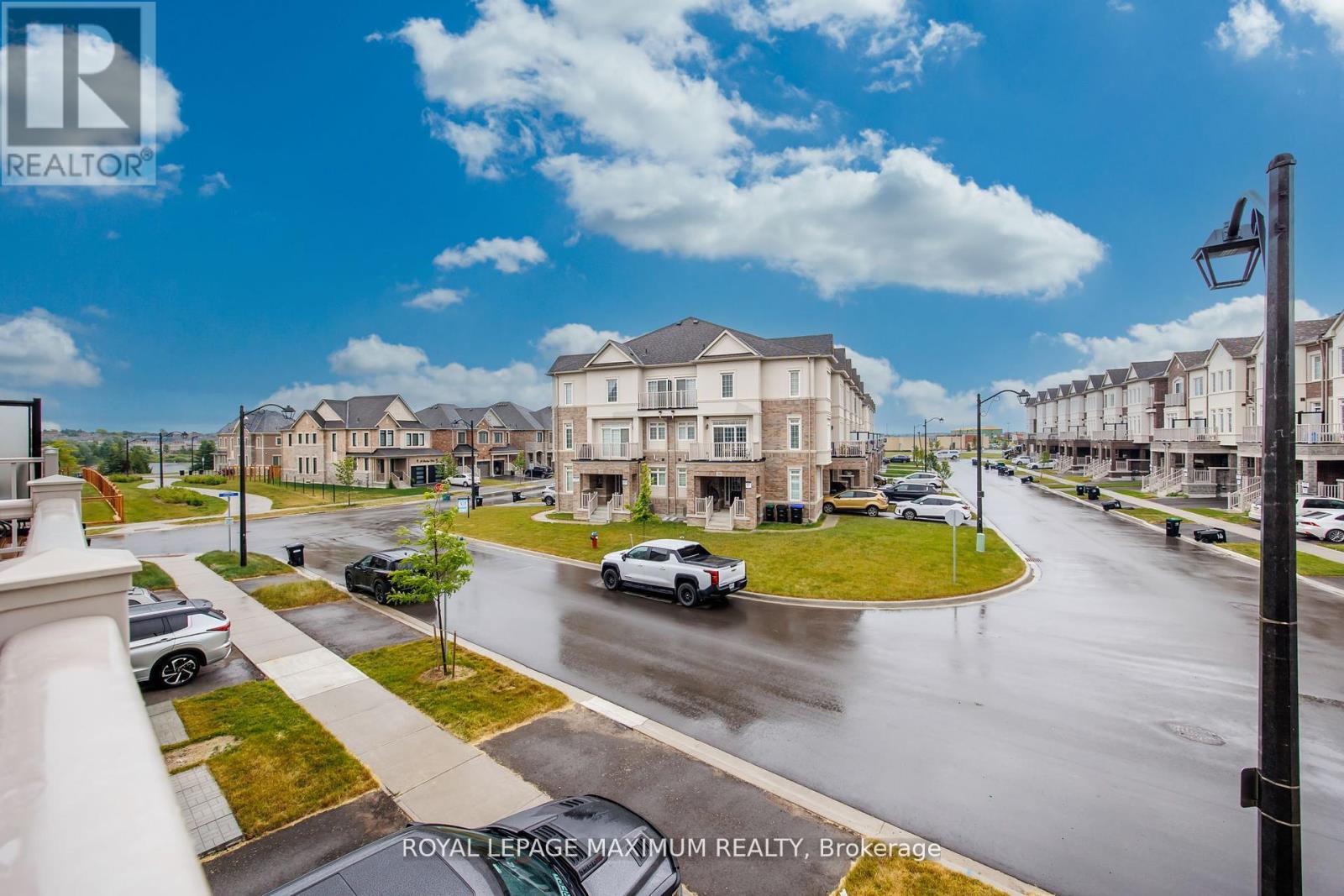 40 Rotary Way, Bradford West Gwillimbury, Ontario  L3Z 4P3 - Photo 31 - N12294353
