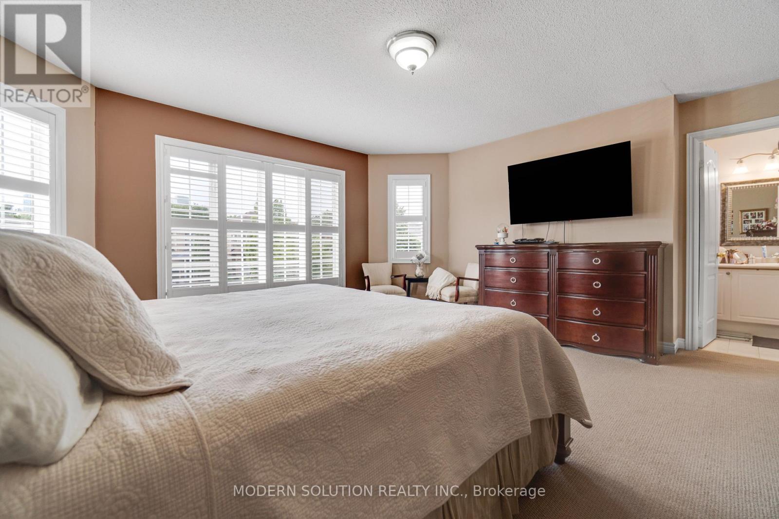 552 Wildgrass Road, Mississauga (Cooksville), Ontario  L5B 4H7 - Photo 19 - W12294278