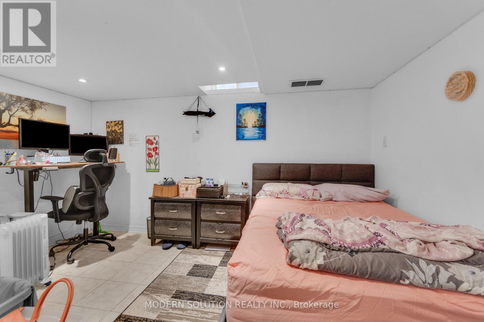 552 Wildgrass Road, Mississauga (Cooksville), Ontario  L5B 4H7 - Photo 39 - W12294278