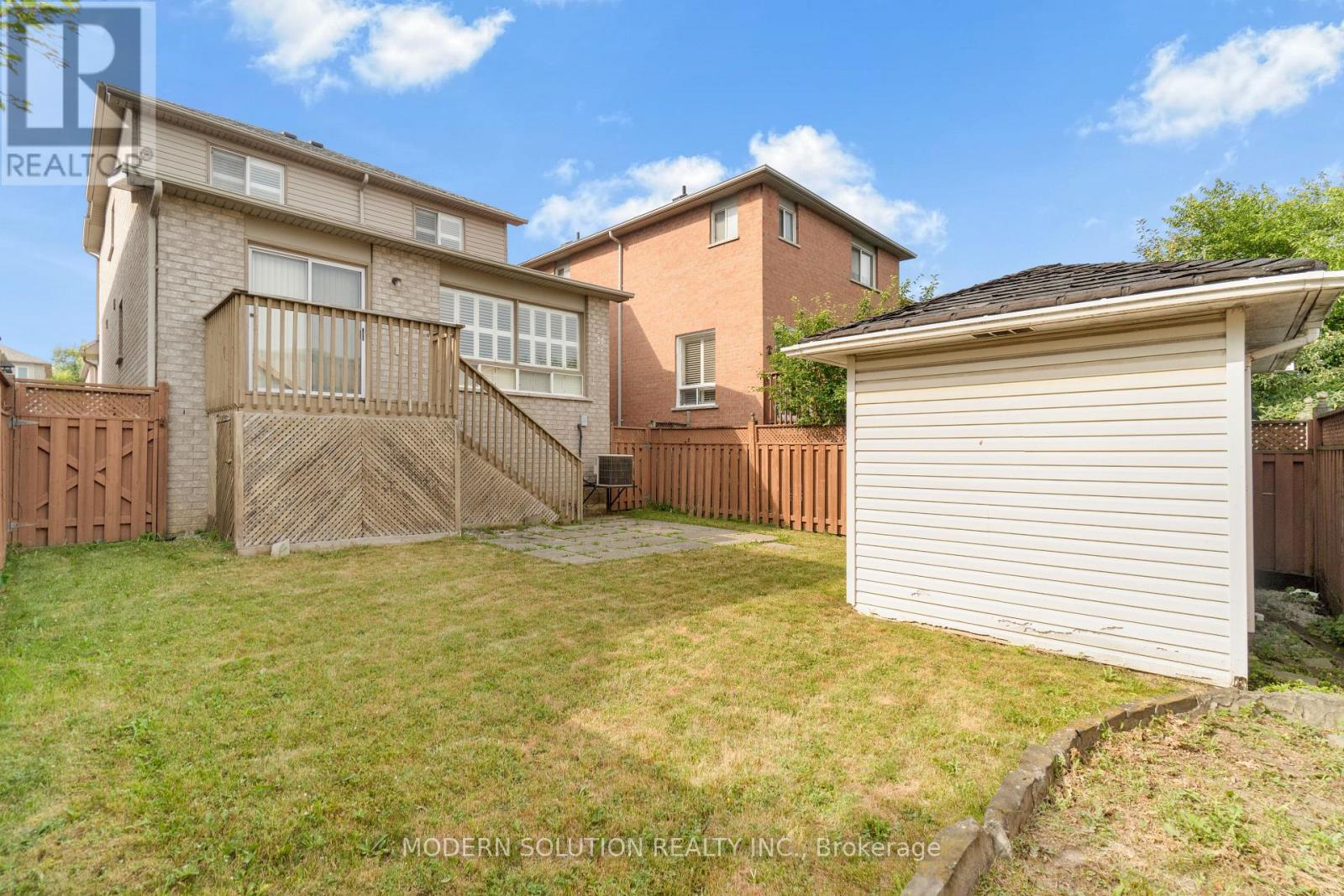 552 Wildgrass Road, Mississauga (Cooksville), Ontario  L5B 4H7 - Photo 44 - W12294278