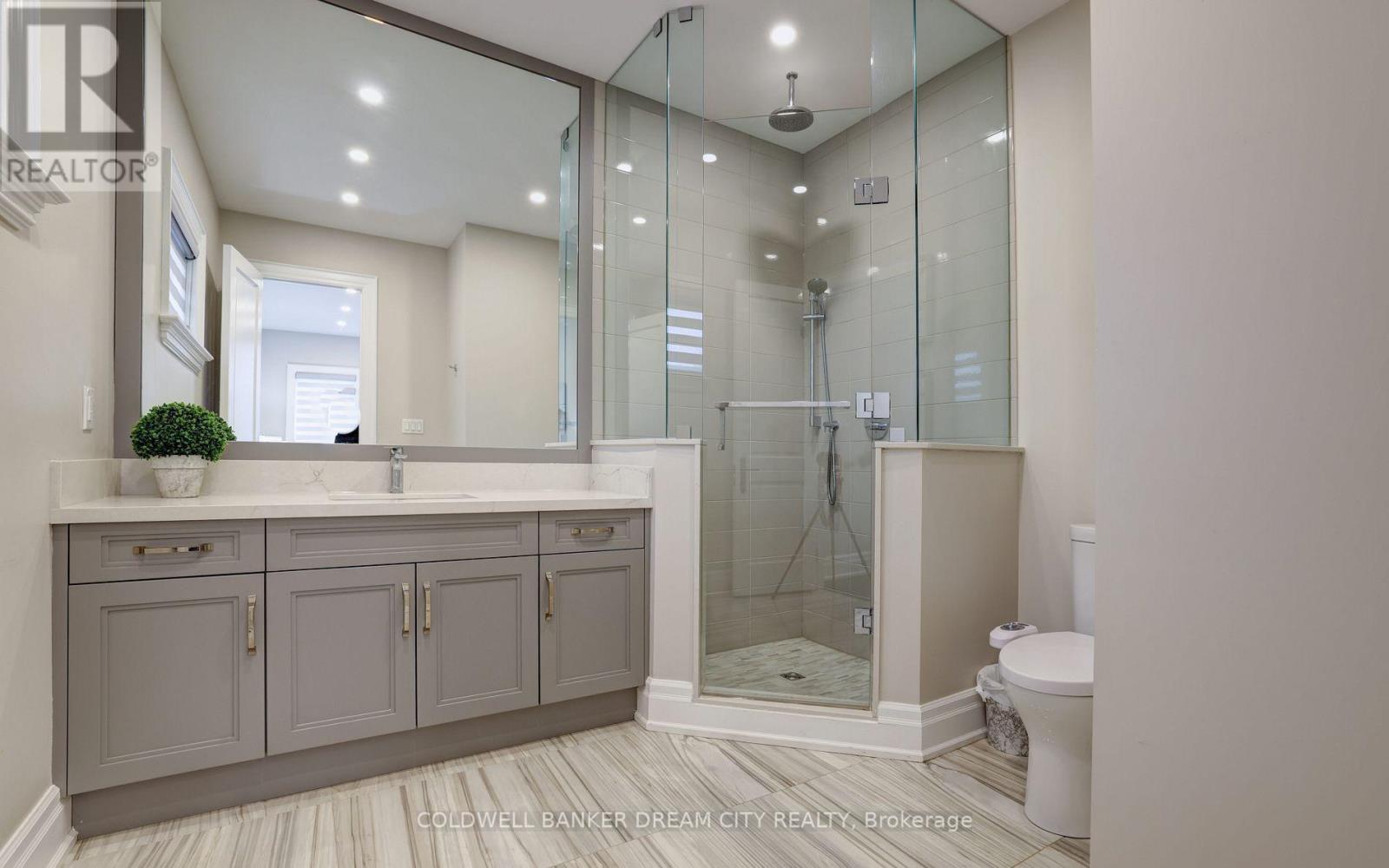 3053 Franze Drive, Mississauga, Ontario  L5A 2R8 - Photo 20 - W12294304