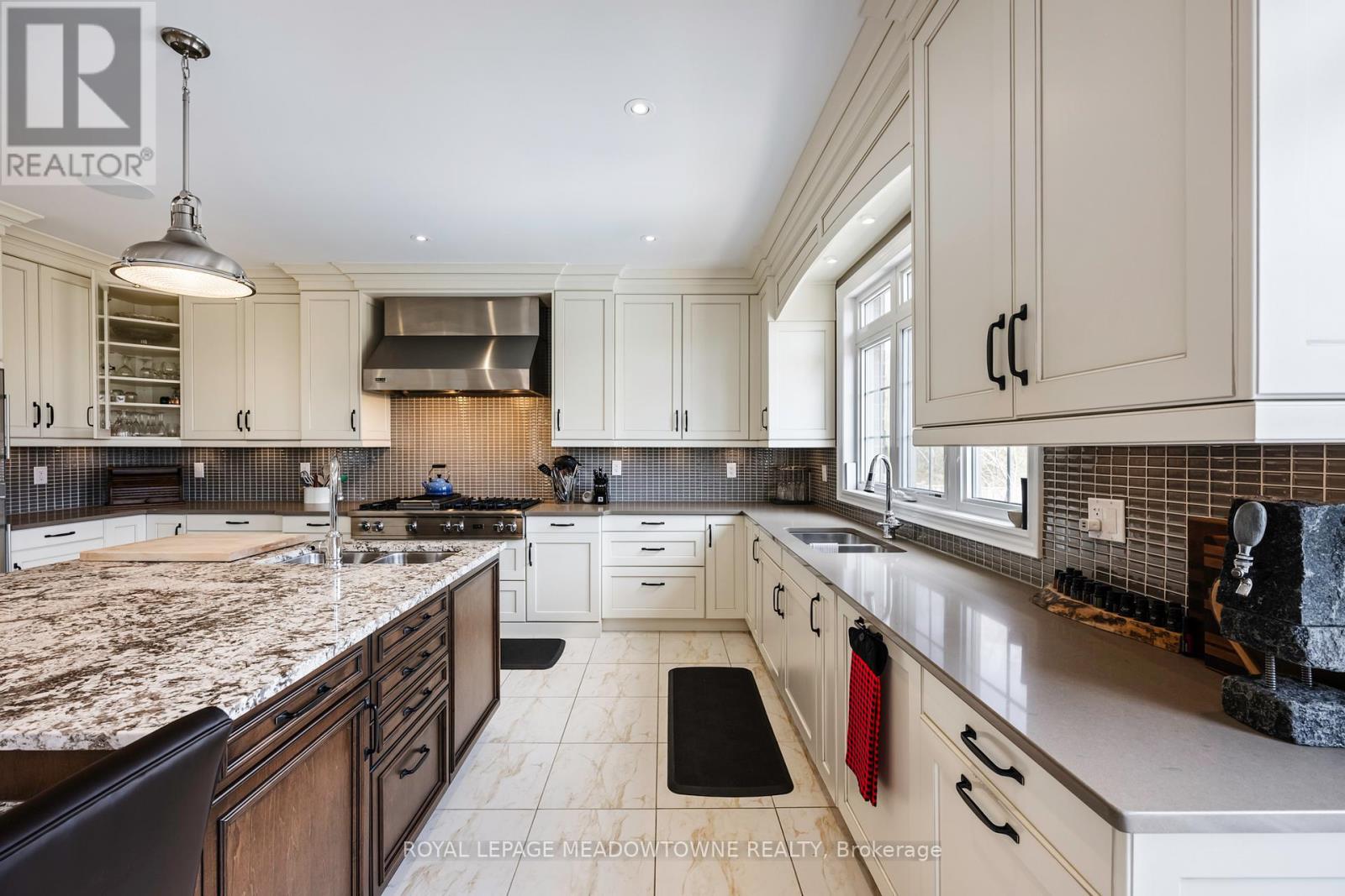 60 Adamsville Road, Brampton (Credit Valley), Ontario  L6X 2X4 - Photo 22 - W12294309