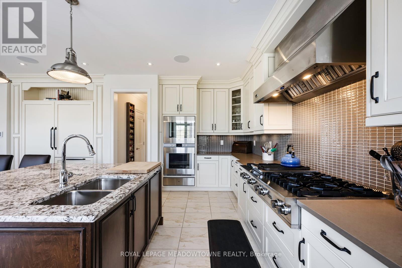 60 Adamsville Road, Brampton (Credit Valley), Ontario  L6X 2X4 - Photo 24 - W12294309