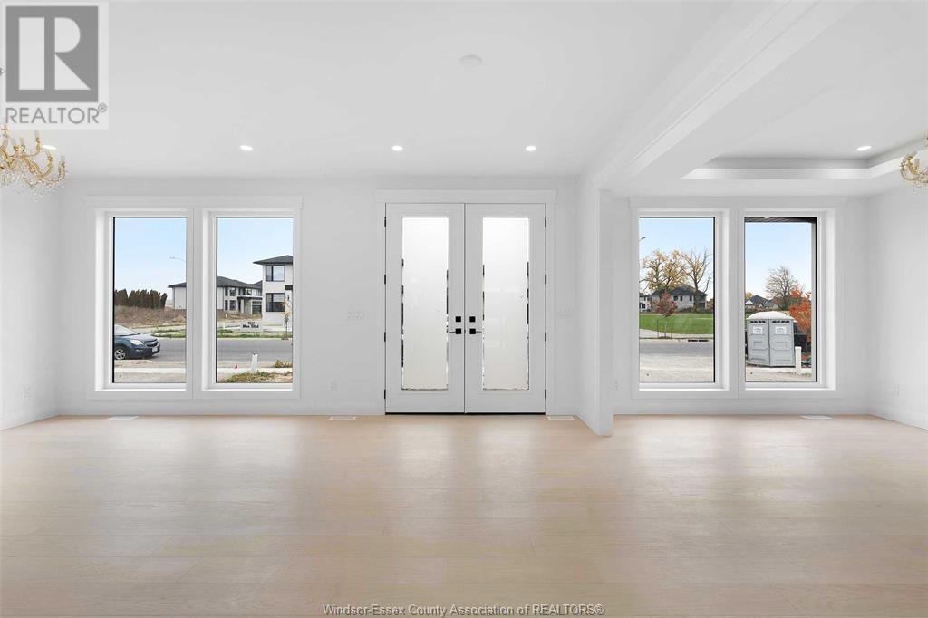 Property at 4300 CATERINA image 2