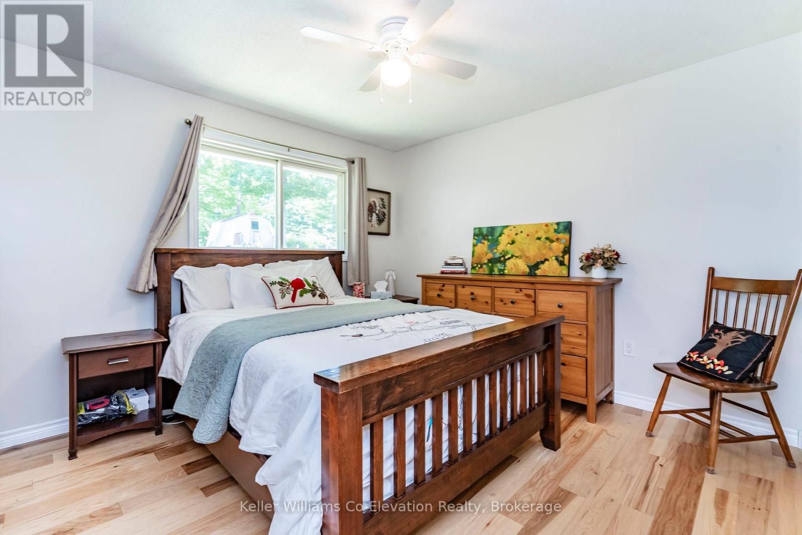 16 Mundy Avenue, Tiny, Ontario  L9M 0B5 - Photo 9 - S12294458