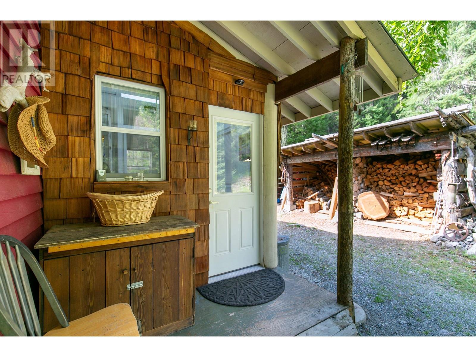 2841 Blackwater Road, D'arcy, British Columbia  V0N 1L0 - Photo 19 - R3028514