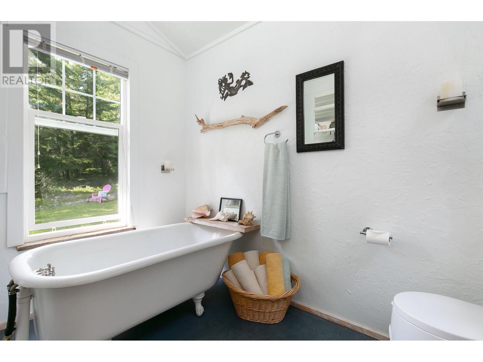 2841 Blackwater Road, D'arcy, British Columbia  V0N 1L0 - Photo 8 - R3028514