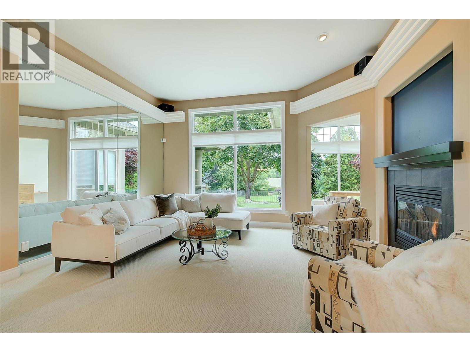 3948 Gallaghers Parkway, Kelowna, British Columbia  V1W 3Z9 - Photo 5 - 10356492