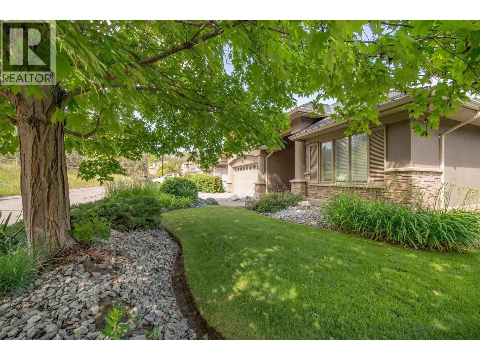 3948 Gallaghers Parkway, Kelowna, British Columbia  V1W 3Z9 - Photo 3 - 10356492