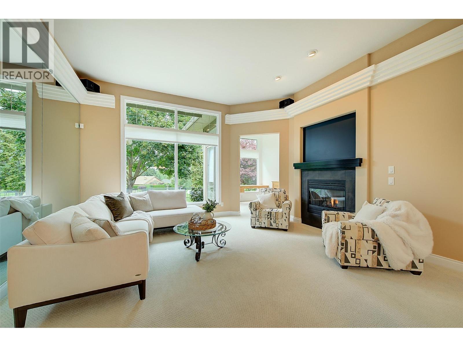 3948 Gallaghers Parkway, Kelowna, British Columbia  V1W 3Z9 - Photo 8 - 10356492