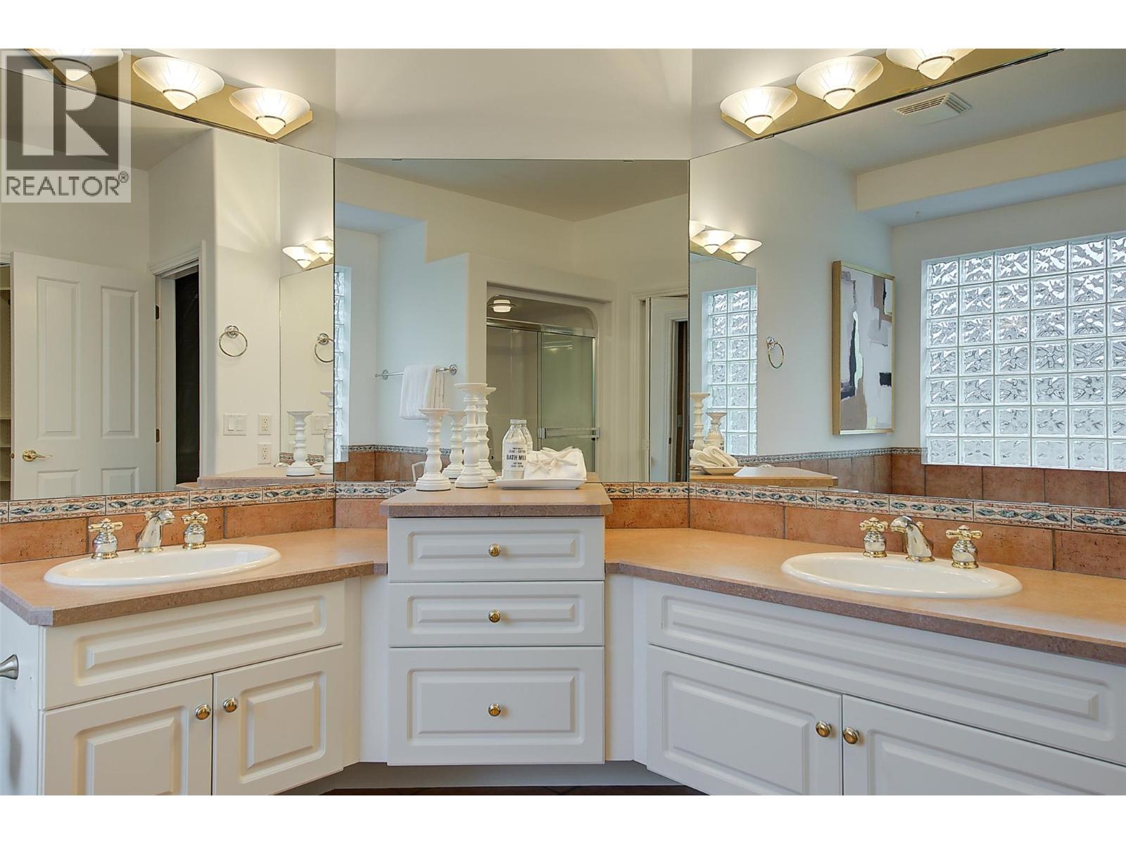 3948 Gallaghers Parkway, Kelowna, British Columbia  V1W 3Z9 - Photo 24 - 10356492