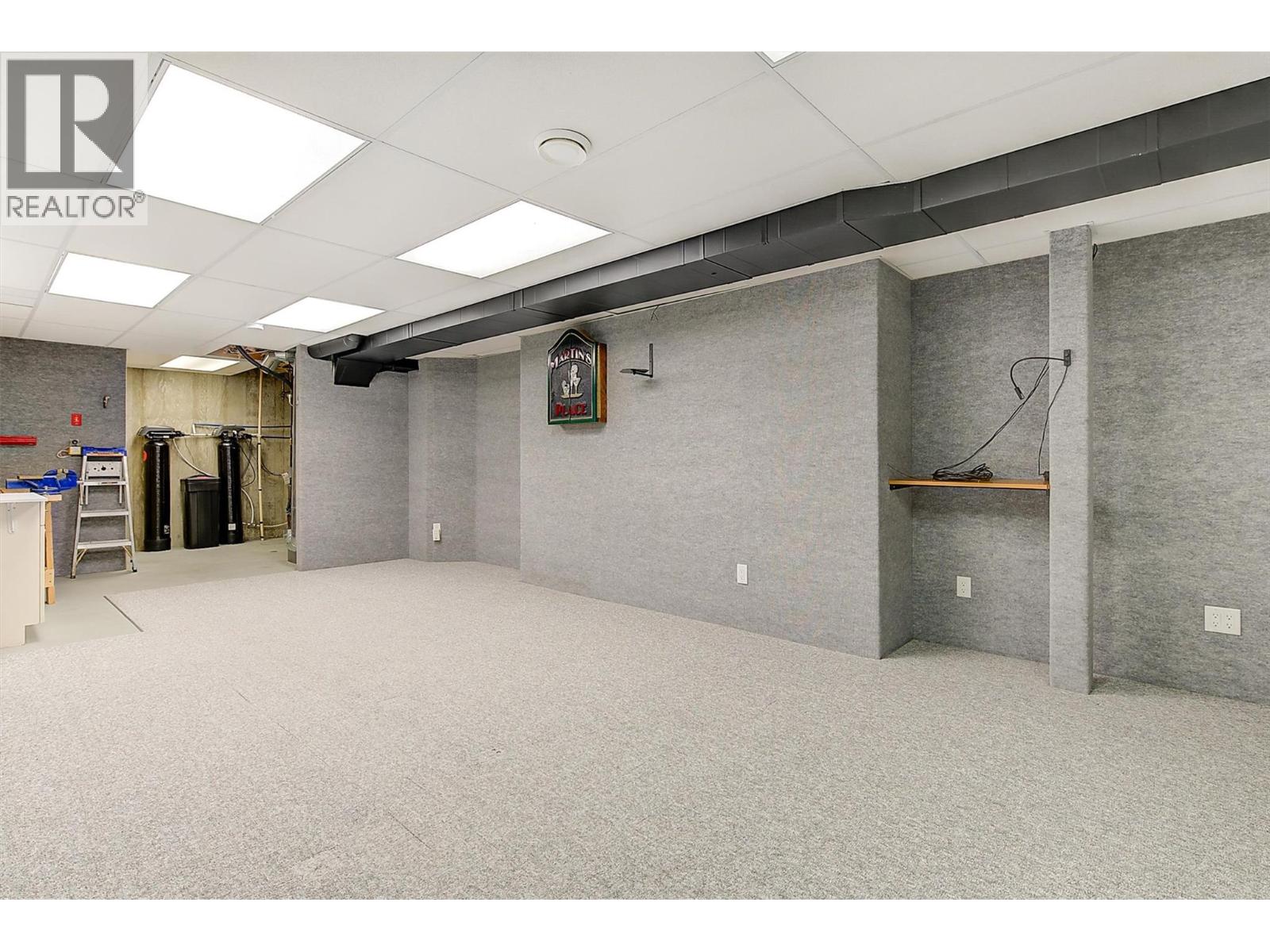 3948 Gallaghers Parkway, Kelowna, British Columbia  V1W 3Z9 - Photo 36 - 10356492