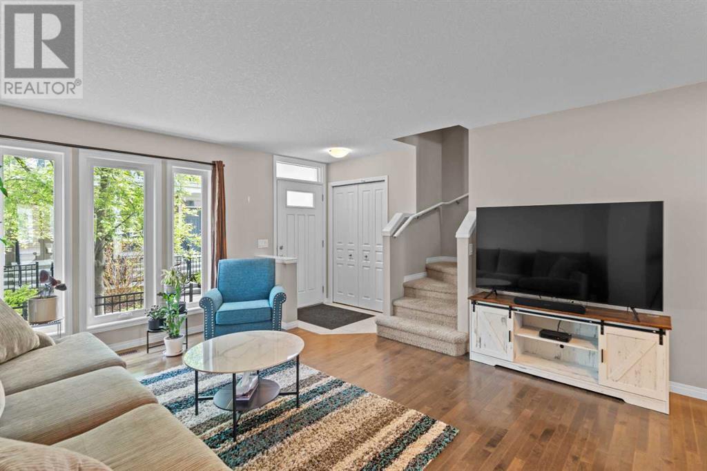 Property at 719 Auburn Bay Square SE image 5