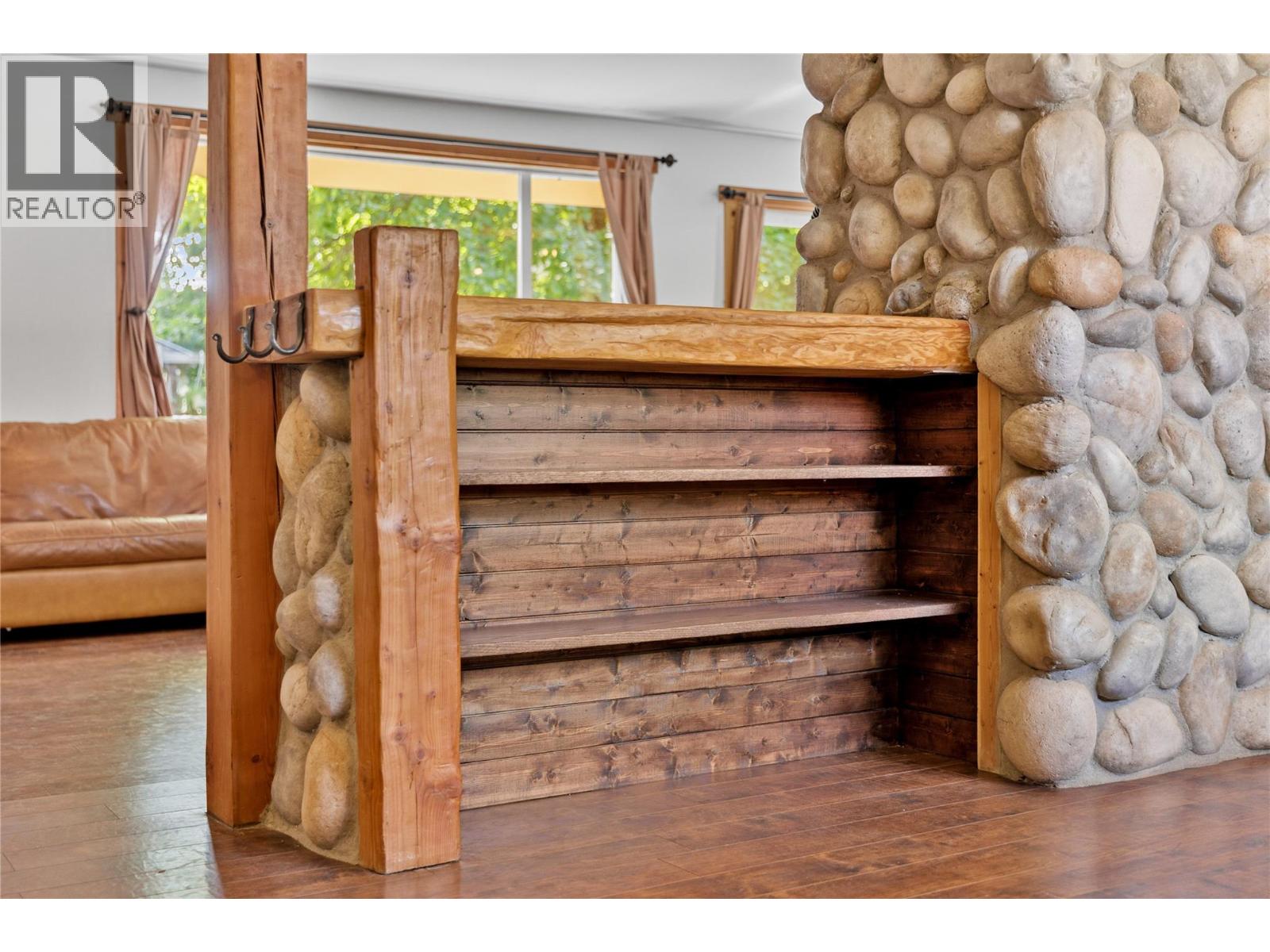 608 Mackenzie Avenue, Revelstoke, British Columbia  V0E 2S0 - Photo 25 - 10356450