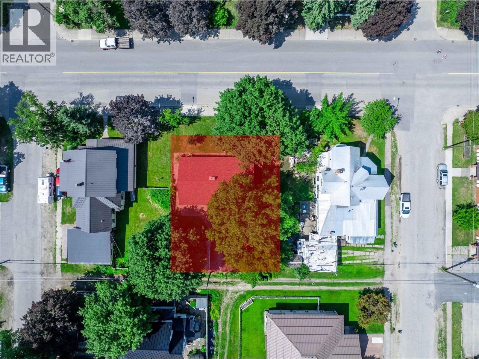 608 Mackenzie Avenue, Revelstoke, British Columbia  V0E 2S0 - Photo 6 - 10356450