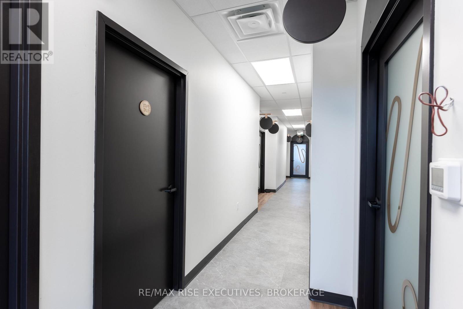 497 Cataraqui Woods Drive, Kingston (City Northwest), Ontario  K7P 0E6 - Photo 6 - X12294541