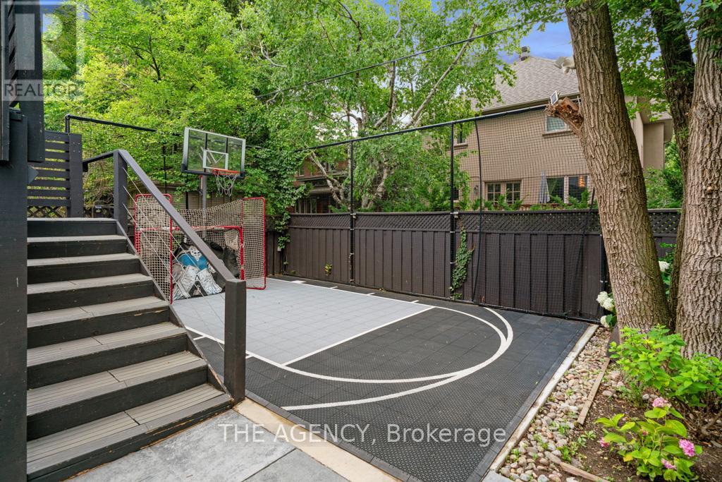 52 Carmichael Avenue, Toronto, Ontario  M5M 2W7 - Photo 35 - C12293590