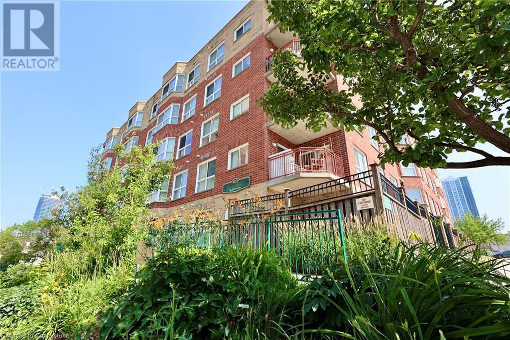 Property at 20 ST GEORGE Street Unit# 404 image 3