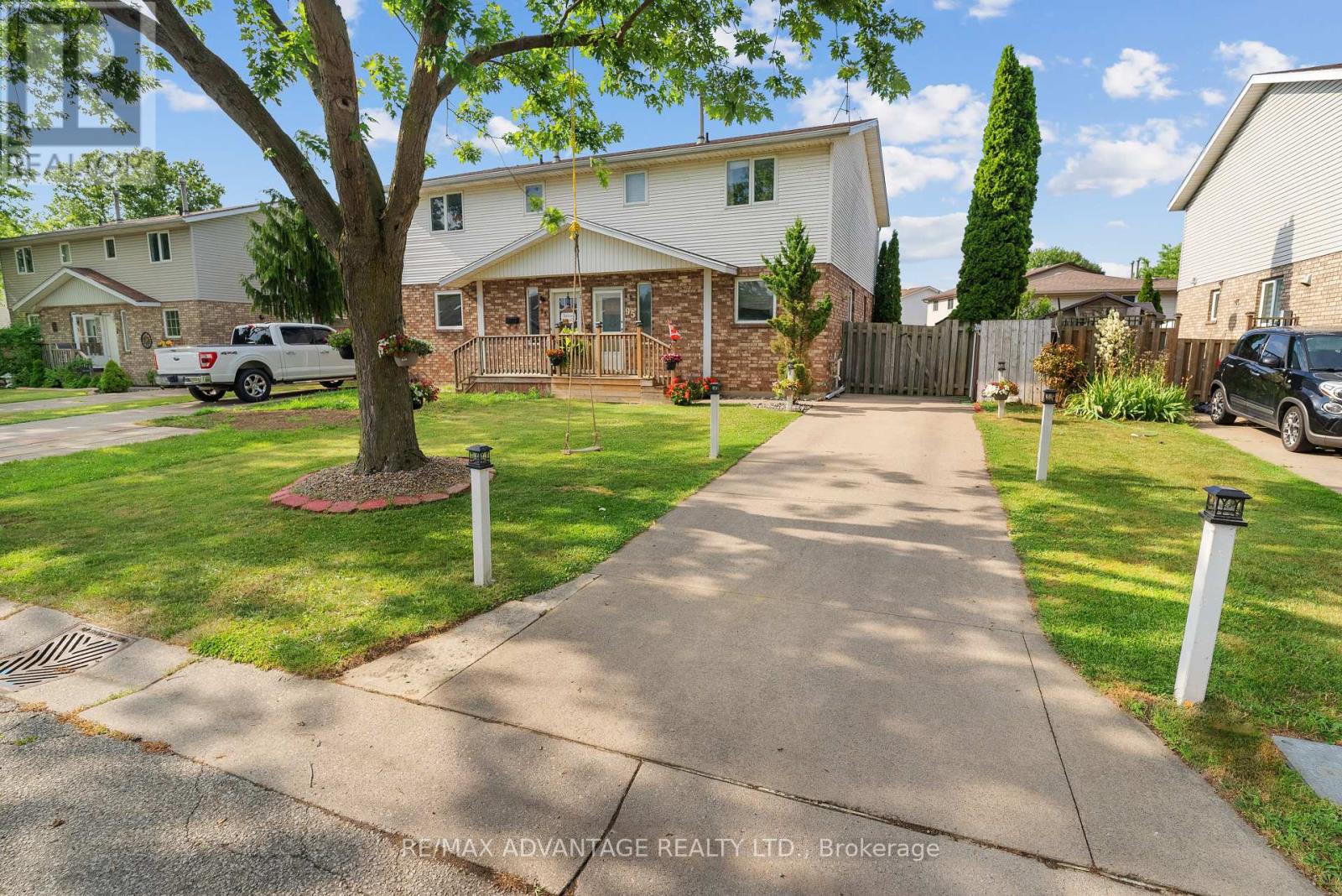 Property at 95 CLARENCE AVENUE image 1