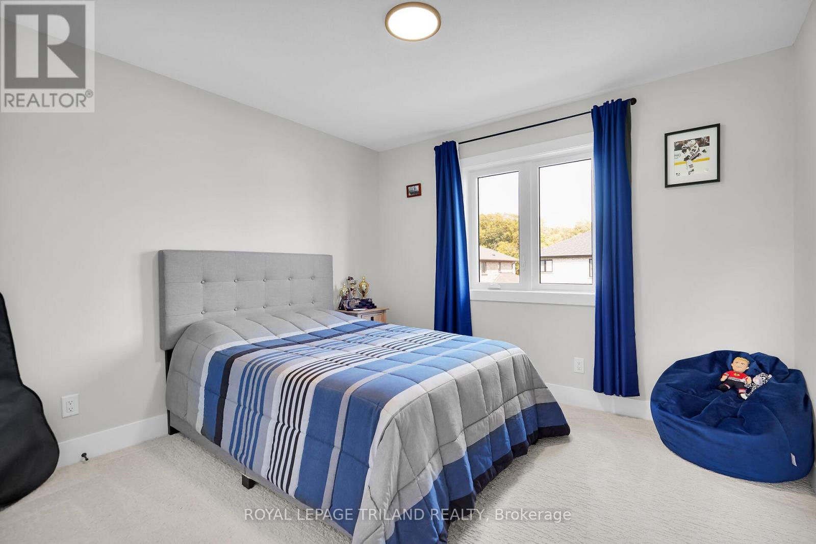 4076 Sugarmaple Crossing, London South, Ontario  N6P 1A4 - Photo 34 - X12294584