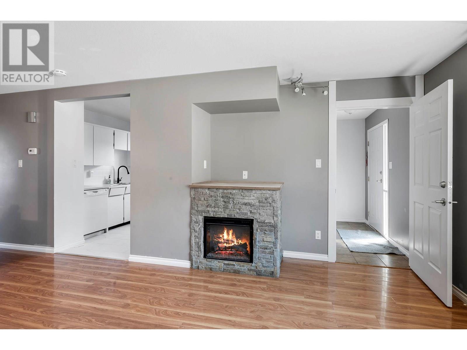 Property at 366 WADDINGTON Drive image 3
