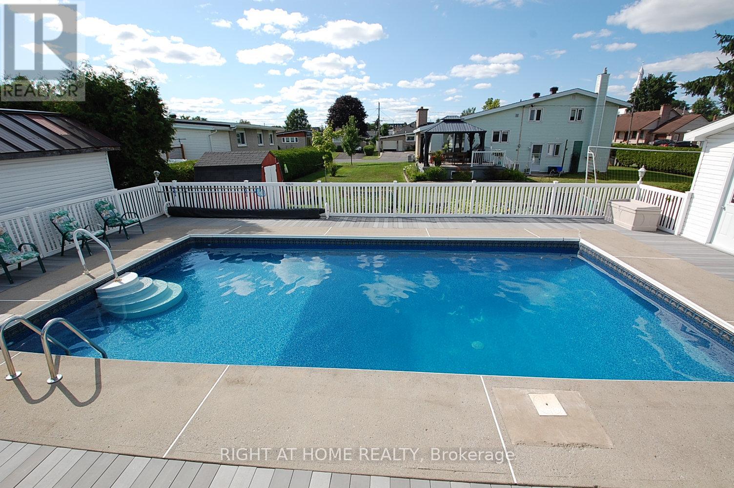 2344 Raymond Street, Clarence-Rockland, Ontario  K4K 1K4 - Photo 13 - X12294569