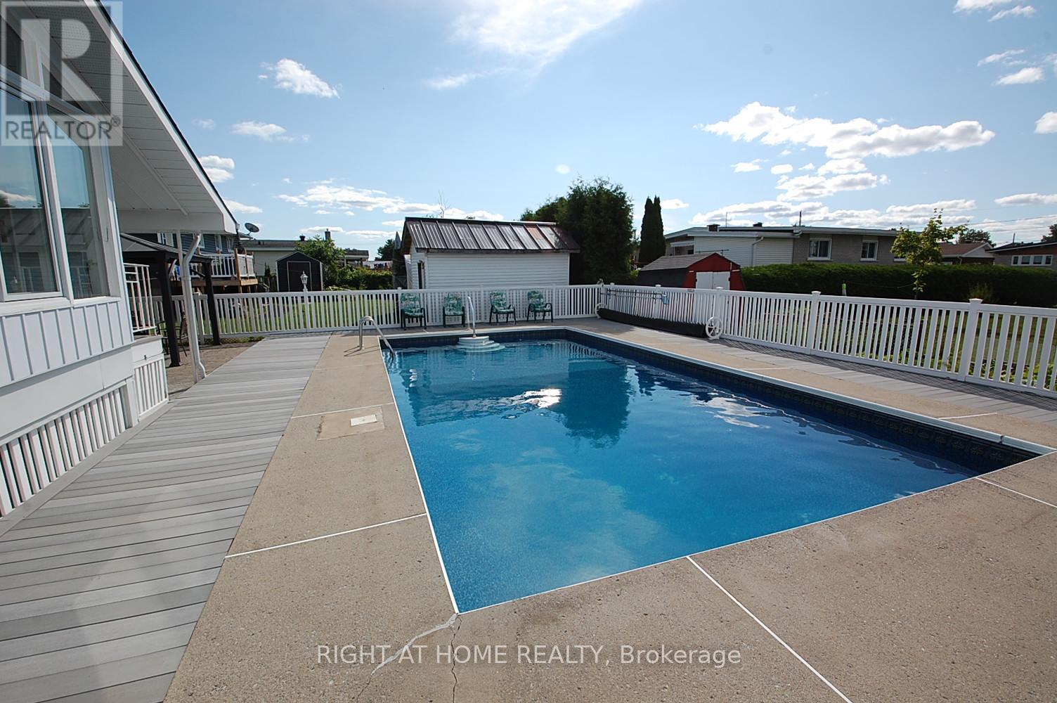 2344 Raymond Street, Clarence-Rockland, Ontario  K4K 1K4 - Photo 14 - X12294569