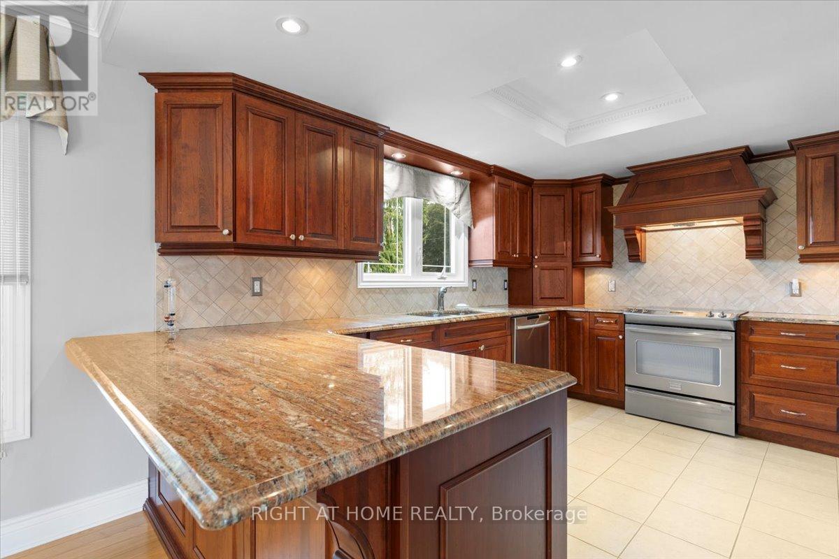 2344 Raymond Street, Clarence-Rockland, Ontario  K4K 1K4 - Photo 9 - X12294569