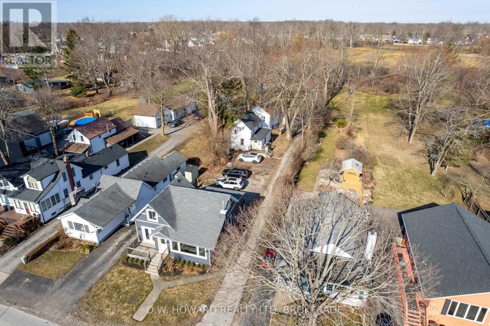 474 Lakeshore Road, Fort Erie (Lakeshore), Ontario  L2A 1B5 - Photo 42 - X12294586