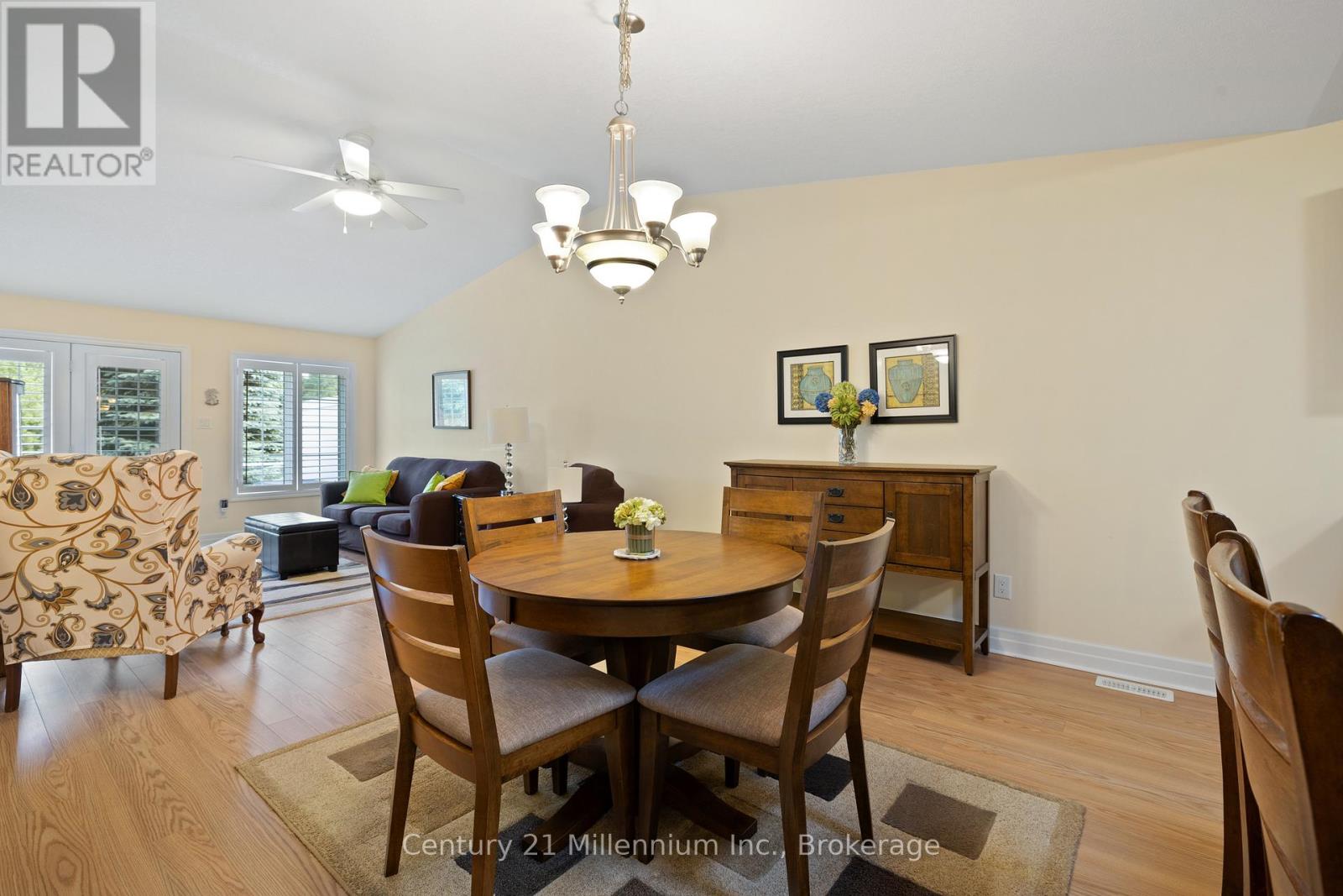 9 Garden Grove Crescent, Wasaga Beach, Ontario  L9Z 0E6 - Photo 10 - S12294556