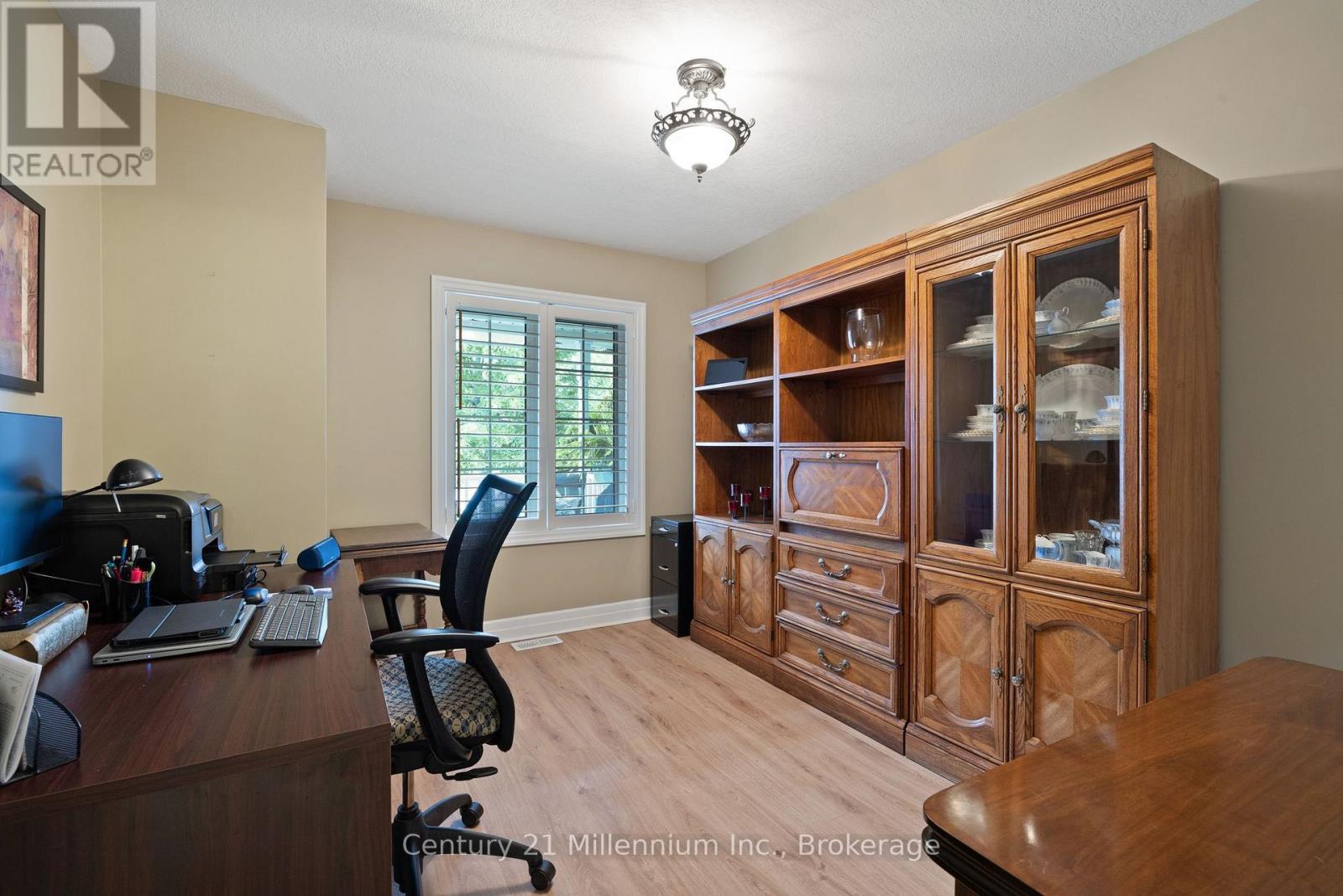 9 Garden Grove Crescent, Wasaga Beach, Ontario  L9Z 0E6 - Photo 20 - S12294556