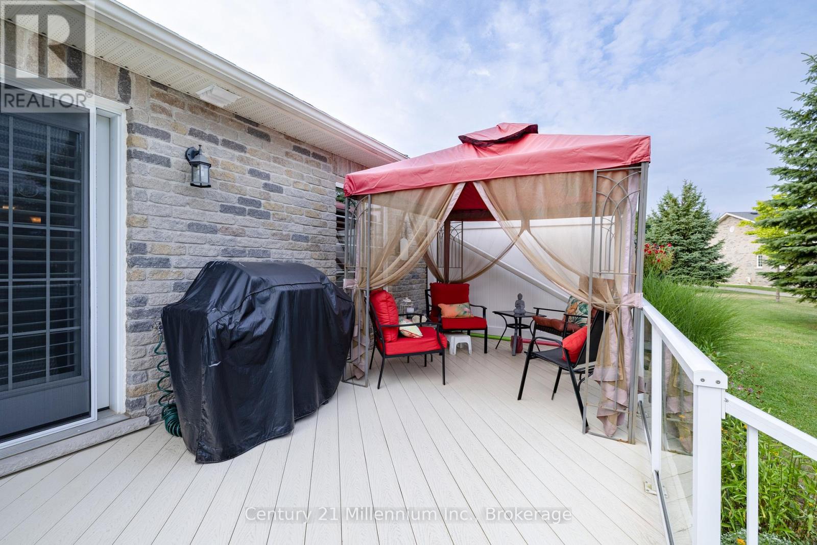 9 Garden Grove Crescent, Wasaga Beach, Ontario  L9Z 0E6 - Photo 21 - S12294556