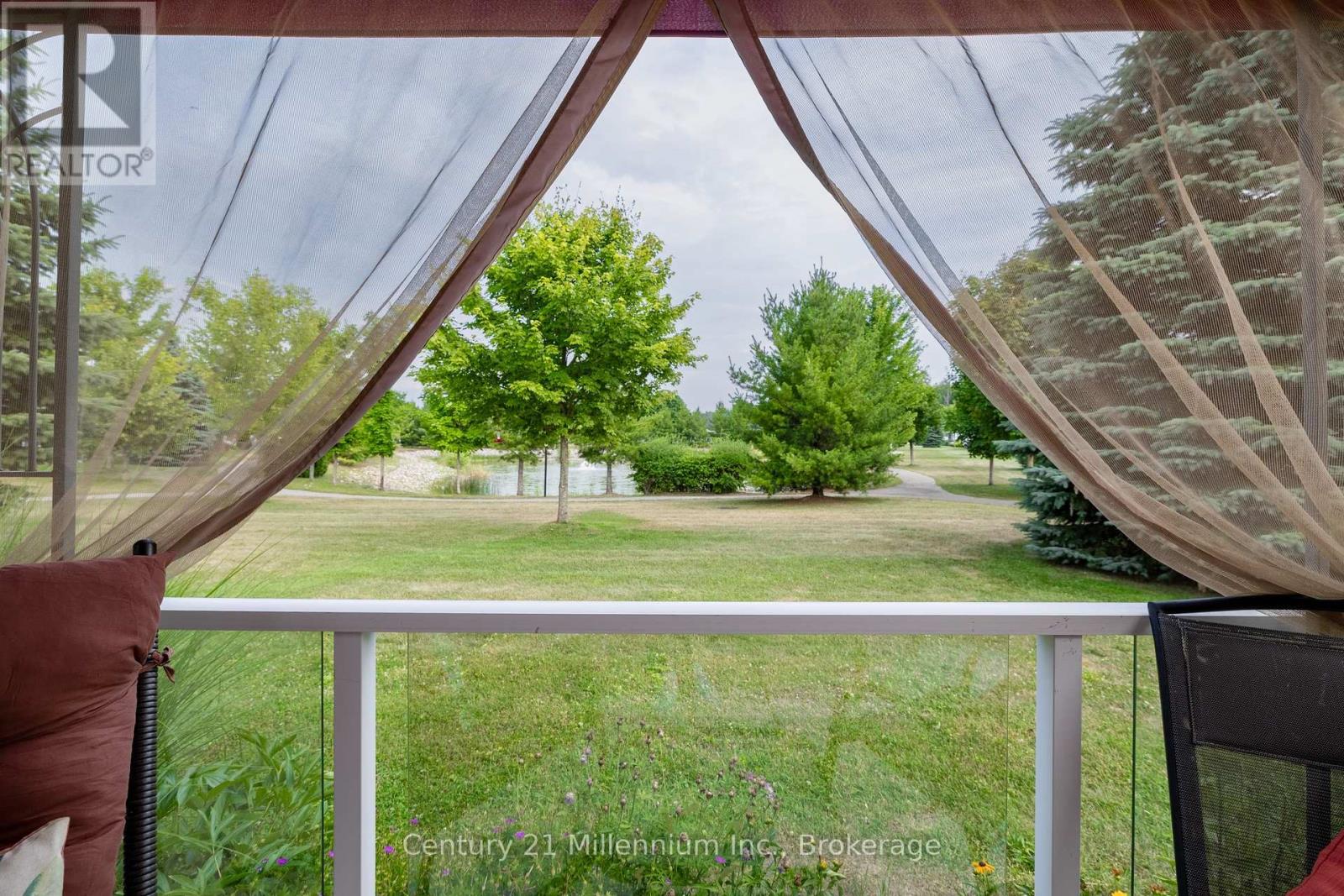 9 Garden Grove Crescent, Wasaga Beach, Ontario  L9Z 0E6 - Photo 22 - S12294556
