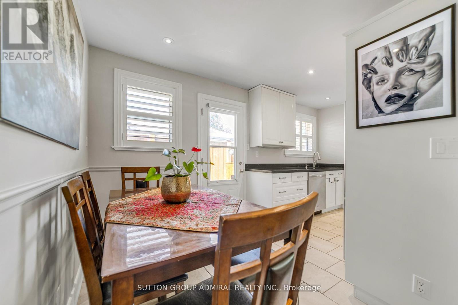 10 Kitimat Crescent, Aurora, Ontario L4G 3C3 - Photo 13 - N12294447