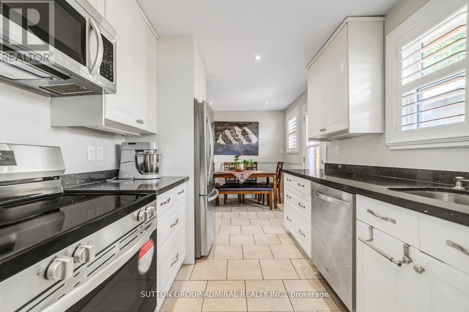 10 Kitimat Crescent, Aurora, Ontario L4G 3C3 - Photo 17 - N12294447