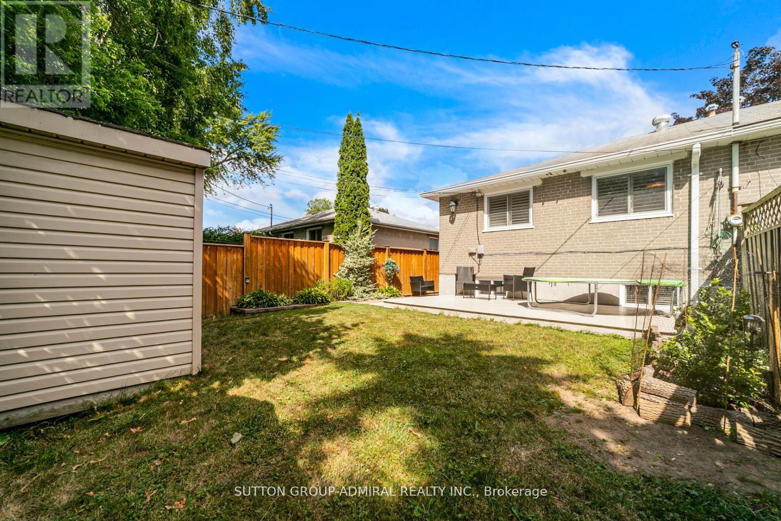 10 Kitimat Crescent, Aurora, Ontario L4G 3C3 - Photo 44 - N12294447