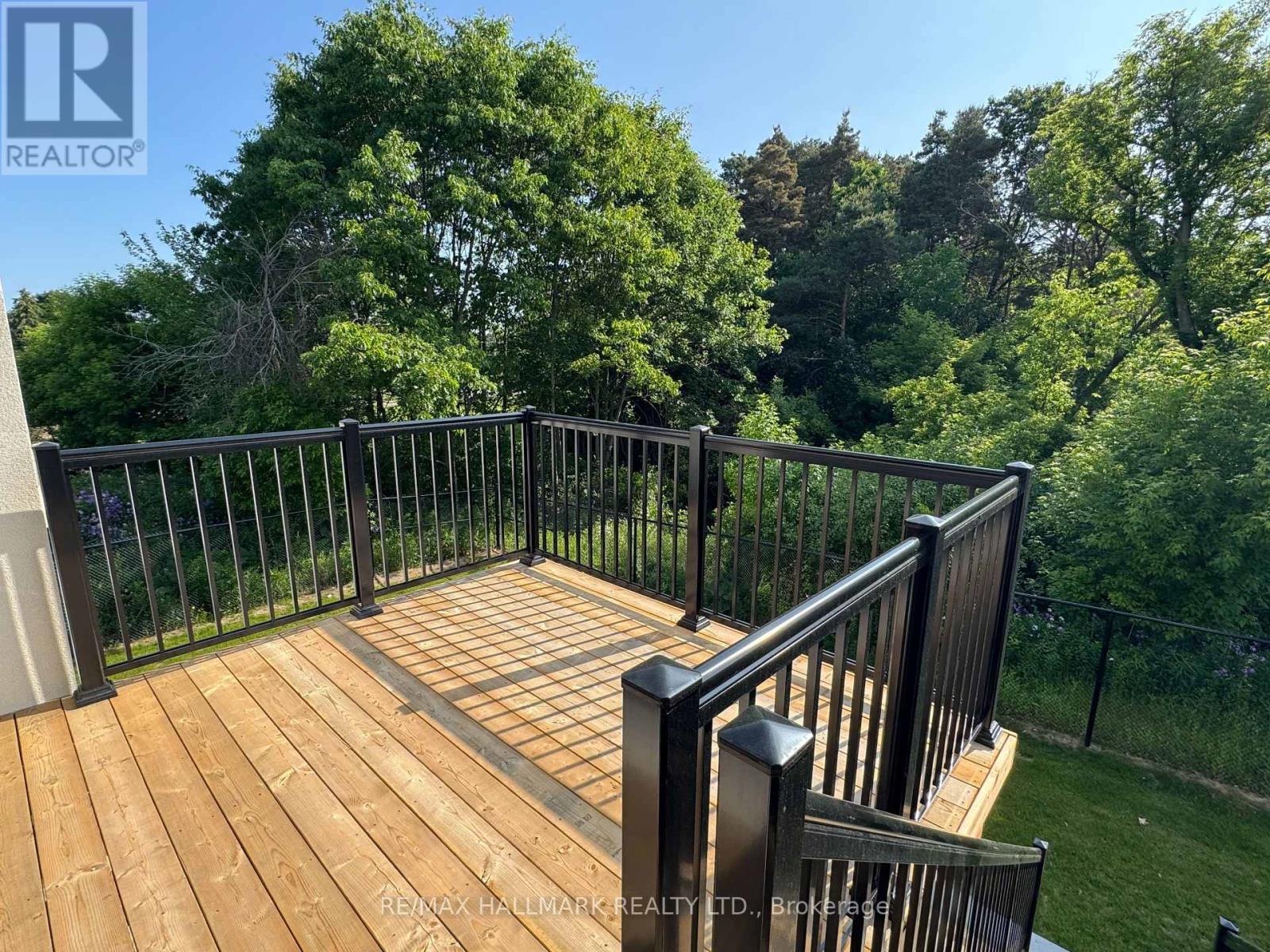 23 Kingwood Lane, Aurora (Aurora Estates), Ontario  L4G 6W4 - Photo 10 - N12294464