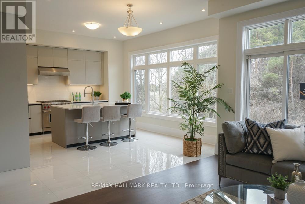 23 Kingwood Lane, Aurora (Aurora Estates), Ontario  L4G 6W4 - Photo 13 - N12294464