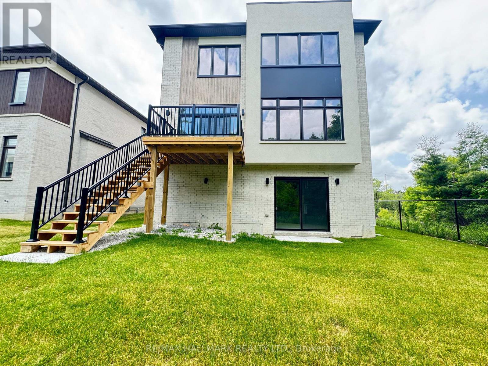 23 Kingwood Lane, Aurora (Aurora Estates), Ontario  L4G 6W4 - Photo 31 - N12294464