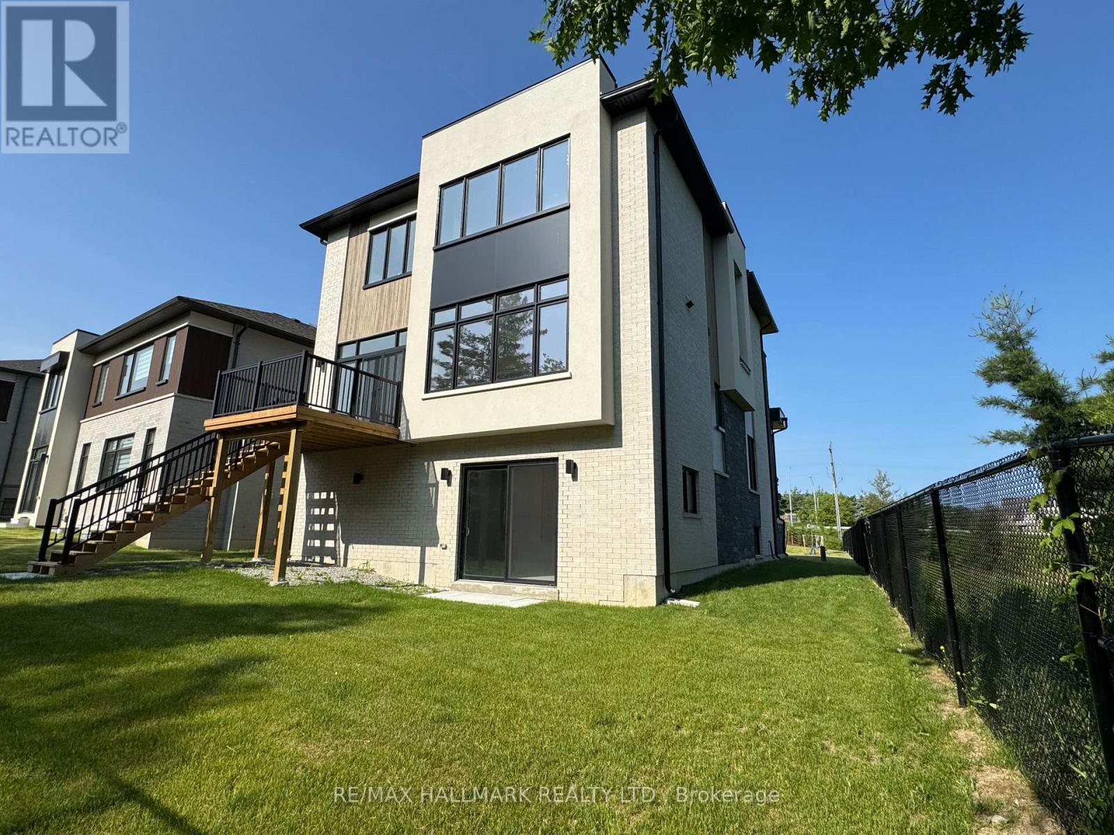 23 Kingwood Lane, Aurora (Aurora Estates), Ontario  L4G 6W4 - Photo 32 - N12294464